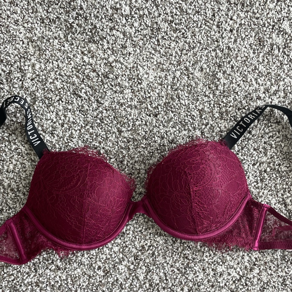 Victoria’s Secret push-up bra